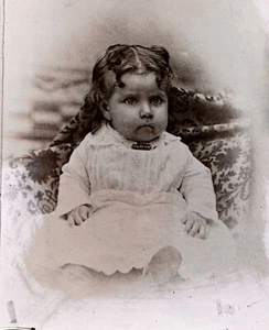 Antique Glass Negative Baby Girl Curls Hidden Mother 5 x 4 C1912 SEE CONDITION - Imagen 1 de 5