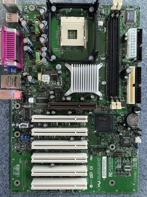 Placa madre Intel MBD D845GEBV2/D845PESV solamente, inventario excedente Foto 1 de 4