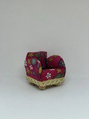 Silla floral roja vintage Lundby muebles para casa de muñecas Suecia tela tapizada Foto 1 de 4
