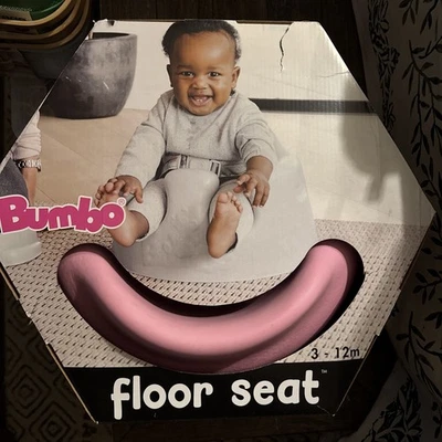 Asiento de piso de espuma suave para bebé Bumbo Foto 1 de 4
