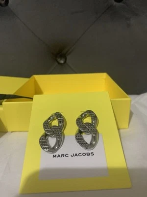 Pendientes de eslabones de cadena con monograma Marc Jacobs Foto 1 de 4