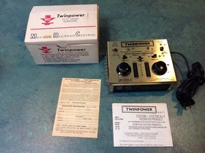 MRC Model Railroad Train Control Model 202UL Twinpower Transformer Box - Works - Picture 1 of 2
