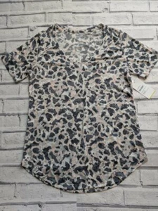 New Women's Old Navy Pink & Gray Camo V-Neck Go-Dry Active Shirt Size XS S - Picture 1 of 3