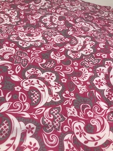 Pink Gray White Flannel Fabric Paisley Design Scroll Cotton Quilt 2 Y F27 - Picture 1 of 5