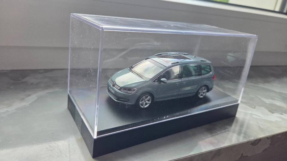 Vw Sharan Modellauto 1:43 Minichamps 7M0099300R71 Grau Volkswagen Model Car - Bild 1 von 4