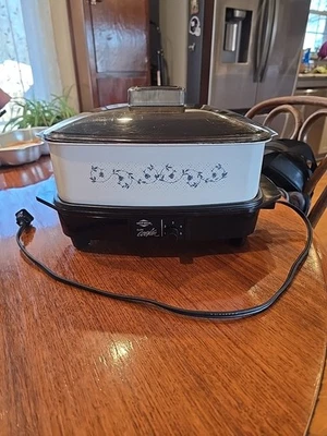 Vintage West Bend Slow Cooker 4 Qt Floral Plastic Lid w Power Cord  Tested Works - Image 1 of 4