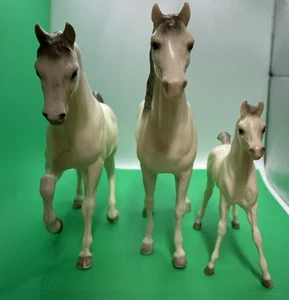 Breyer Family Arabian #7“Prince” #8“Pride”#9“Joy” Alabaster Glossy Traditional - Picture 1 of 22