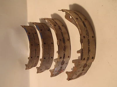 Ford OEM Brake Pads DRUM SHOES Crown Victoria Country Squire 79-95 D9AZ-2200-BX Foto 1 de 2