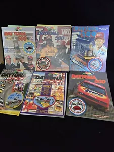 Set 6 NASCAR Daytona 500 Programme mit Patch 1989 1990 1992 1993 1994 1995 Gitter - Bild 1 von 13