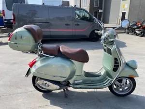 VESPA GTV250 GTV 250 01/2010 MODEL 41632KMS STAT PROJECT MAKE AN OFFER - Picture 1 of 13