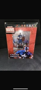 Capitan America Action Figure con Scudo Marvel - Foto 1 di 3