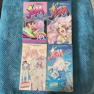 Jem And The Holograms Volume One Volume Two Glitter N Gold Hot Time In Hawaii - Picture 1 of 5