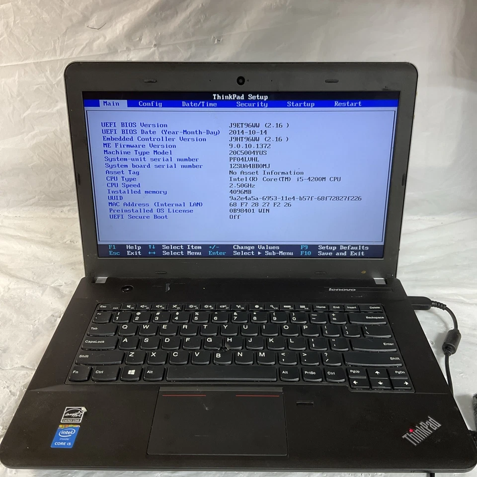 Lenovo ThinkPad E440 – i5 4ta Generación / 4GB RAM / Sin SSD / BIOS Abierto M10 Foto 1 de 4