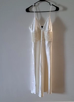 NWT Jones New York Nightgown Cream Satin Lace Bridal Wedding Sz Medium  - Image 1 of 4