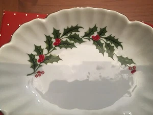 Vintage Oval R.H Macy Christmas Holly “All The Trimmings” Porcelain Dish 6 1/2” - Picture 1 of 4