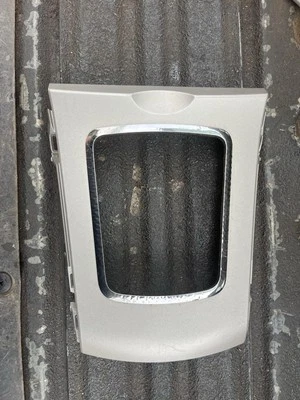 Toyota Corolla 2009-2011 palanca de cambios bisel embellecedor 55420-12370 OEM Foto 1 de 3