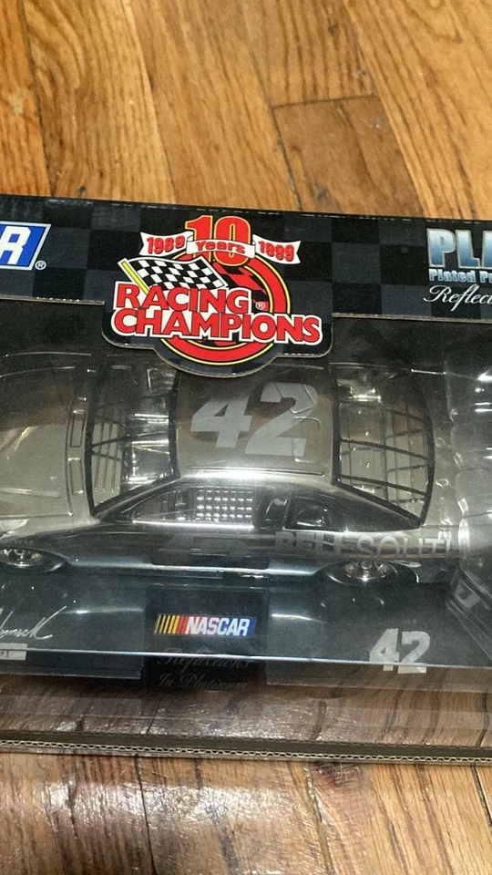 NASCAR Racing Champions 24K Platinum Precious Metal Series 99' - Imagem 1 de 4