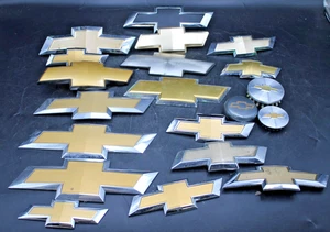 20pc OEM Chevrolet CHEVY BOW TIE EMBLEM Lot Used Removed Extras - Picture 1 of 8