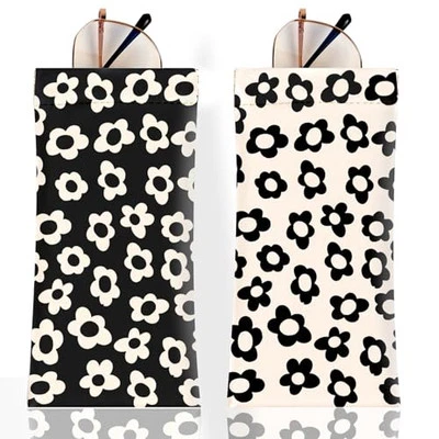 Estuche para gafas de sol de cuero PU suave con flor blanca y negra de 2 piezas Foto 1 de 4