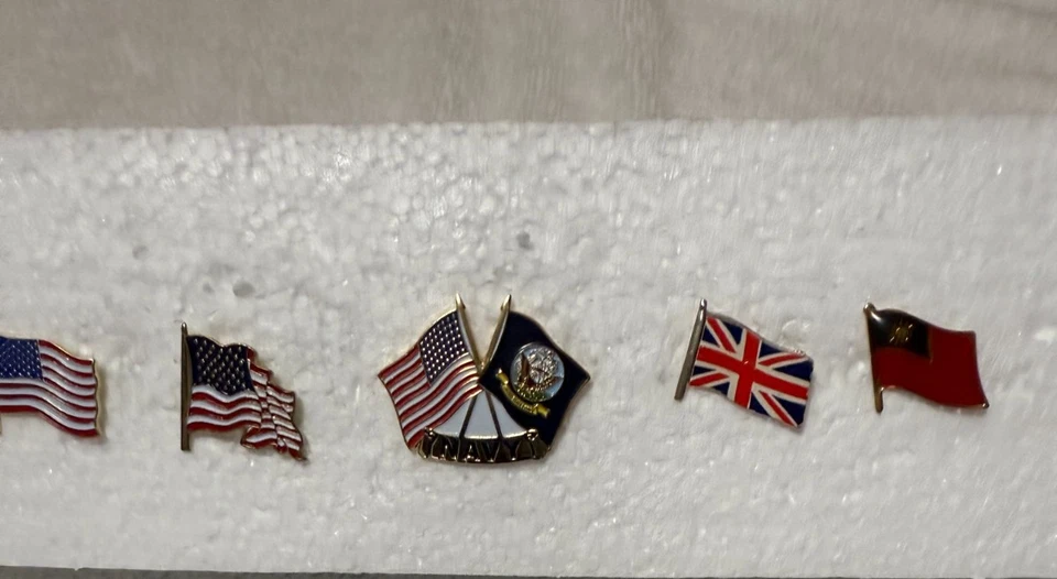 5 Flag Hat pins - Image 1 of 1