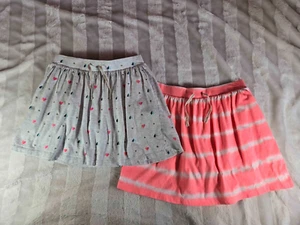 OshKosh B'Gosh Set of Two Girls Gray Heart & Peach White Tie Dye Skorts Size 14 - Picture 1 of 16