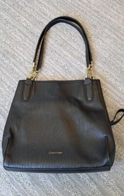 CALVIN KLEIN  Leather Handbag. Mint Condition, Free Shipping, Send Any Offers.  - Image 1 of 4
