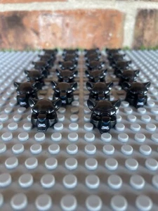 ⭐️LEGO Tormak Black Minifigure Feline Mask W/ Dark Blue Nose⭐️Set Of 22⭐️GENUINE - Picture 1 of 6