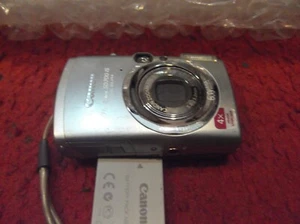 Canon PowerShot SD 700 IS Digital ELPH 6.0MP 4x Digital Camera - Silver - Picture 1 of 15