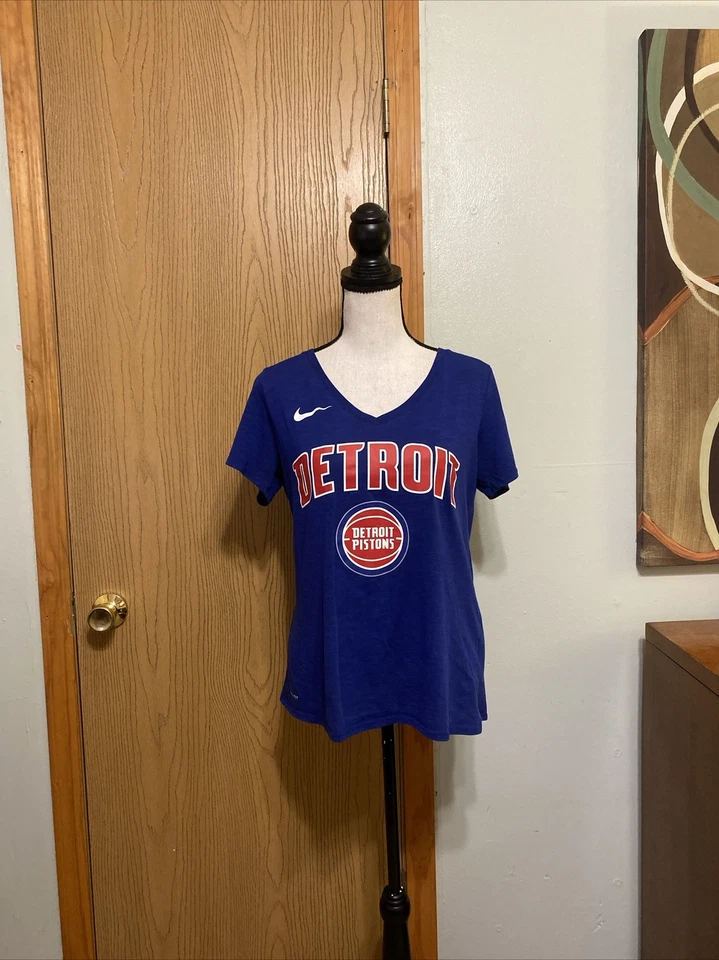 Nike "Detroit Pistons" Women's Medium Short Sleeve Graphic T-Shirt - EUC - Image 1 of 4