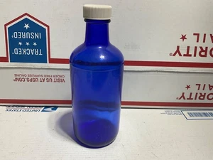 Bottiglia di vetro vintage 6-3/4" blu cobalto Maryland Company made in USA  - Foto 1 di 3