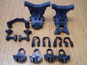 Arrma 1/10 OUTCAST 4X4 4S V2 Gearbox Cover Shock Towers Body Mount 4 Dirt Guards - Picture 1 of 3