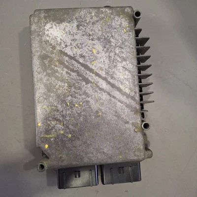 Dodge Caravan Plymouth Voyager 1996-1997 3,0 L ECM/ECU 4651711 -2 Foto 1 de 4