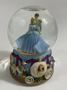 Disney Enesco Cinderella Wasser Glitzer Schneekugel Spieluhr "I Love You Truly" - Bild 1 von 12