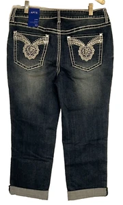 APT 9 Capri Embellished Bling Womens Sz 10 Blue Denim Jeans Mid Rise Stretch NWT - Picture 1 of 14
