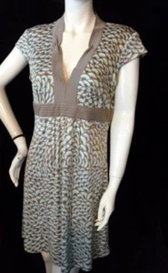 Trina Turk Light Blue Silk Printed Cap Sleeve V Neck Sheath Dress Size 8 Medium - Picture 1 of 4