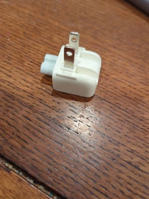 Pre-Owned Apple MagSafe AC Wall Adapter 2 Prong Plug! B6 - Image 1 of 4