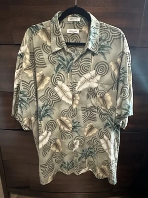 Pierre Cardin Tropical Shirt Short Sleeve Green Floral Print Buttons Size XL - Image 1 of 4