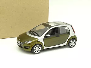 Schuco SB 1/43 - Smart Forfour Verde - Imagen 1 de 2