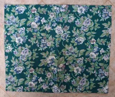 Almohada floral verde oscuro estándar Martex azul blanco púrpura flores Foto 1 de 4