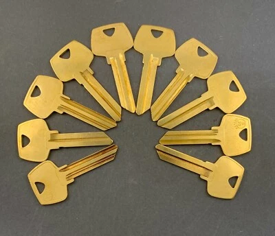 Lots of S22 O1007LA SAR-7 Type Key Blanks for Sargent 6275LA Keyway - Image 1 of 4