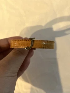 Pulsera J Cuero Marrón - Imagen 1 de 4