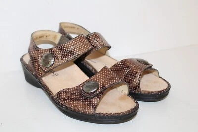Finn Comfort Womens Sandals US Sz 8 (see measurements) Snakeskin Embossed - Image 1 of 4