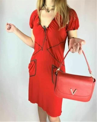 Vestido Fendi rojo con ribete de cuero marrón Foto 1 de 4