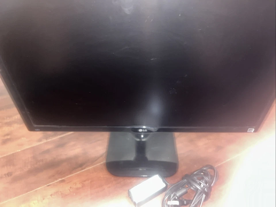 Lg Monitor - Image 1 of 3