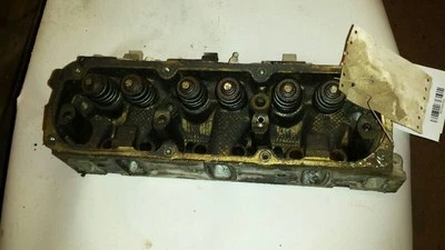 Culata 6-201 3,3 L compatible con caravana 90-93 1546868 Foto 1 de 3