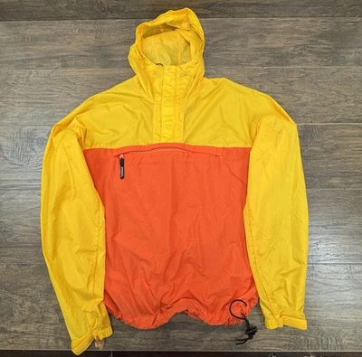 Jaqueta de chuva vintage Patagonia masculina média dourada/laranja pneumática Anorak com capuz - Imagem 1 de 4