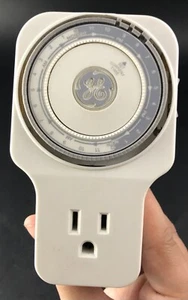 GE 24 Hr Light / Appliance Timer - Model GE5101 Vc8 - Picture 1 of 4