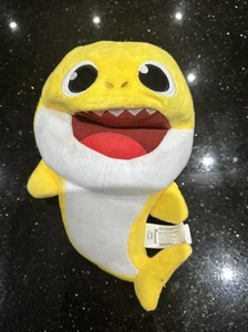 Pinkfong Baby Shark Singing Plush Soft Toy Pink 11" Hand Puppet NEW - Picture 1 of 2