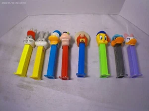 Lot of 8 Walt Disney Pez Dispensers - Bunny, Sam, Duck, Tweetie - Picture 1 of 1