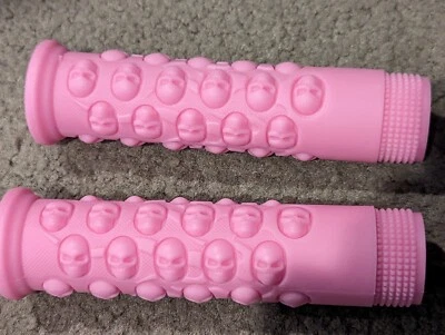 NEW PINK SKULL BICYCLE GRIPS, 7/8 - Image 1 of 3
